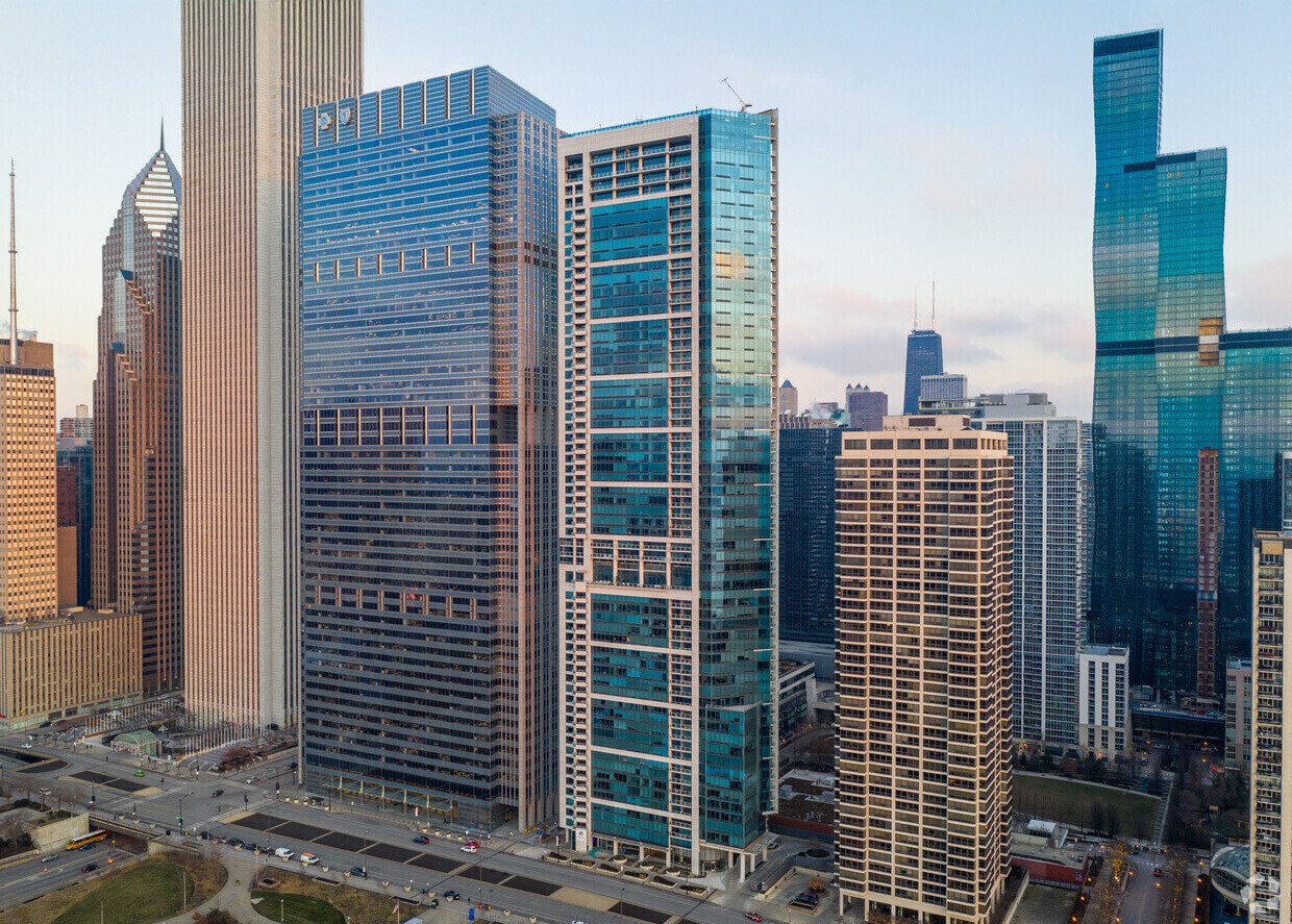 Transforming Chicago’s tallest residential building into an EV-ready sustainability landmark