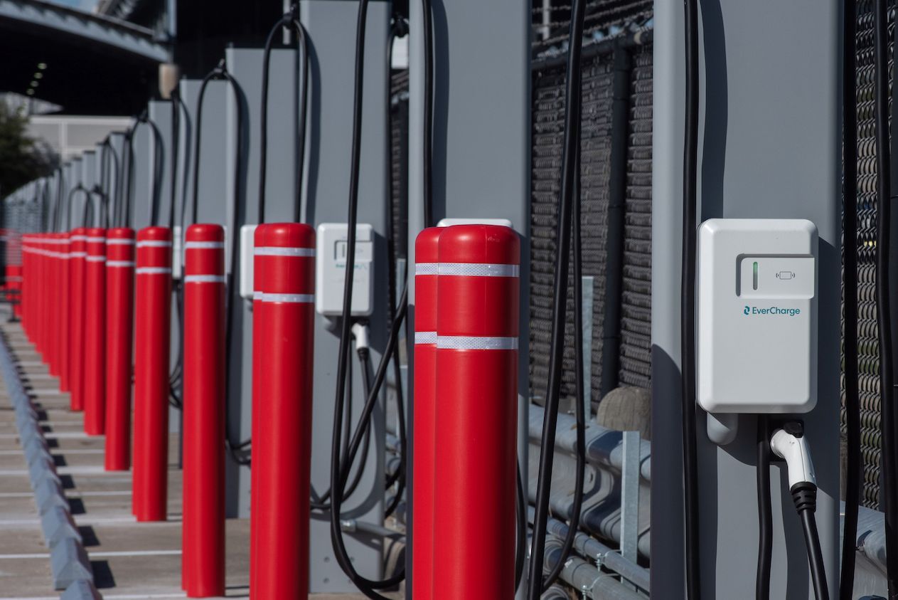 Avis Budget Group and SK Group’s EverCharge Launch Large-Scale Electric Vehicle Charging Solution at Houston Airport