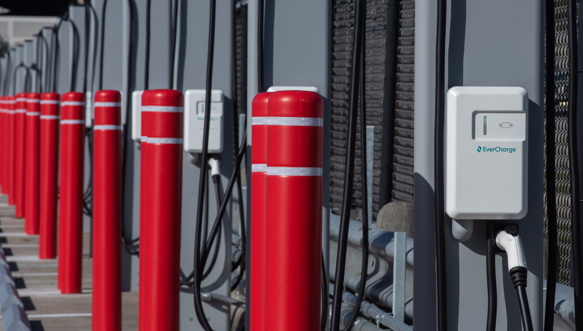 Overcoming 3 Key Electrification Challenges For Your Fleet